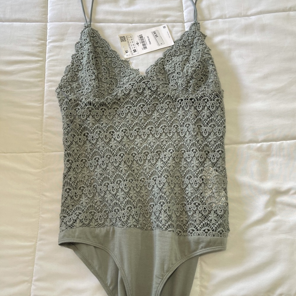 NWT Zara bodysuit size medium